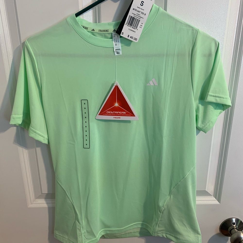 Adidas Size Small Semi Green Spark Training Tee